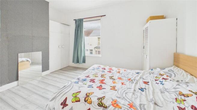 3 bed Terraced for sale Image 7