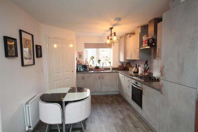 kitchen 1.JPG