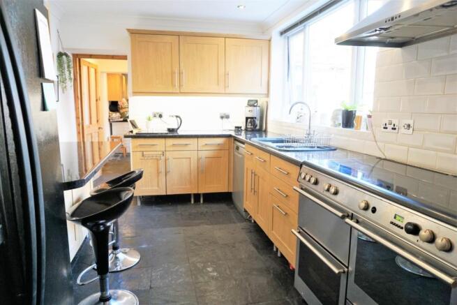 Kitchen/Breakfast