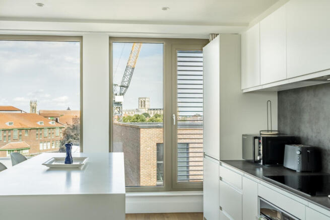 2 bed Apartment for sale Image 10