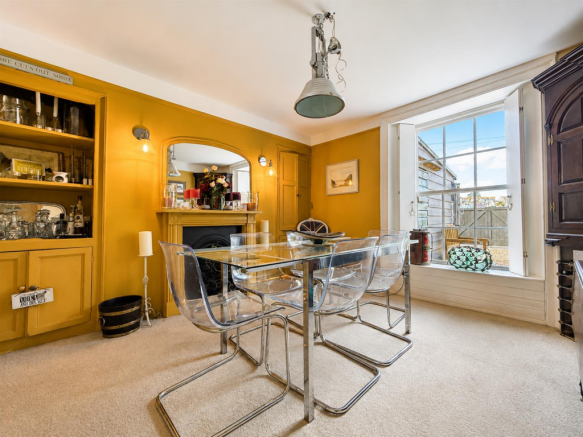 Dining Room.png