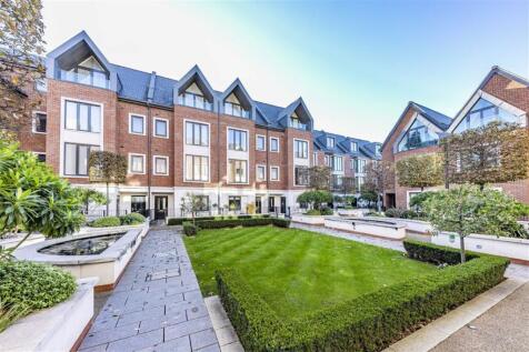 Noel Square, Teddington