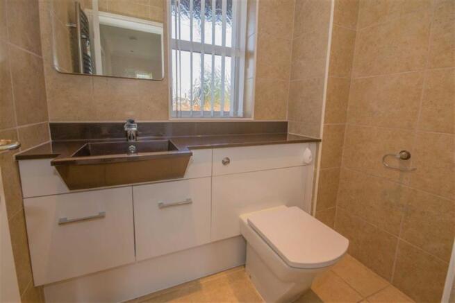 CLOAKROOM / WC