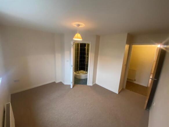 Bedroom 1.jpg