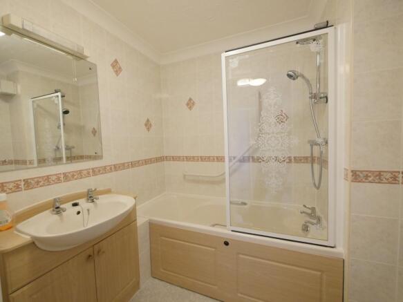 Photo 8