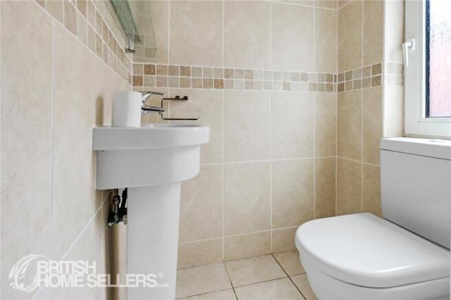 4 bed Terraced for sale Image 6