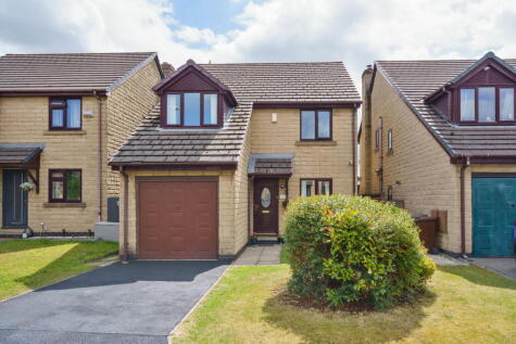 Highfield Gardens, Hollingworth, Hyde, SK14 8NF