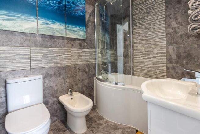 Ensuite