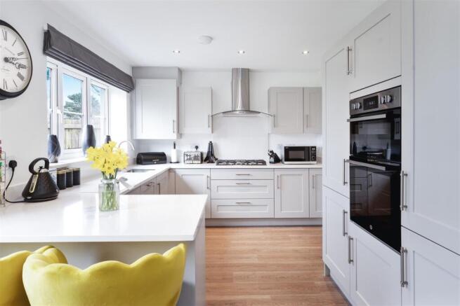 Kitchen 1.jpg