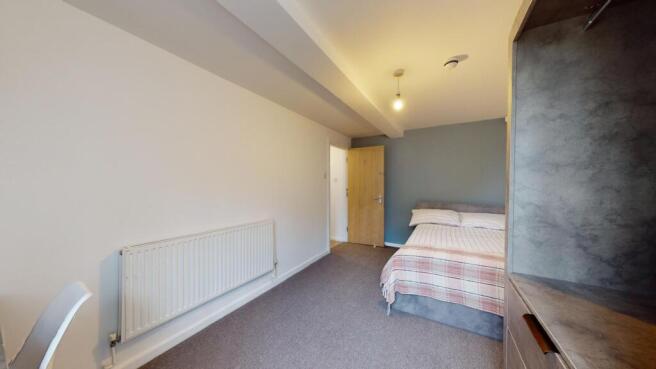 5 bed Flat to rent Image 9