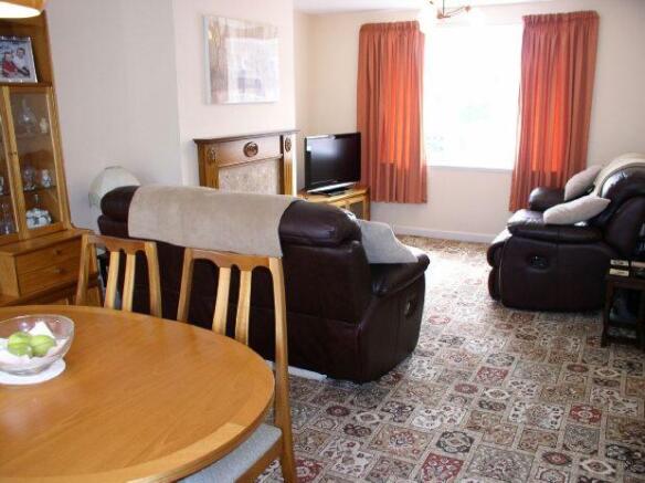 Lounge / Dining Room