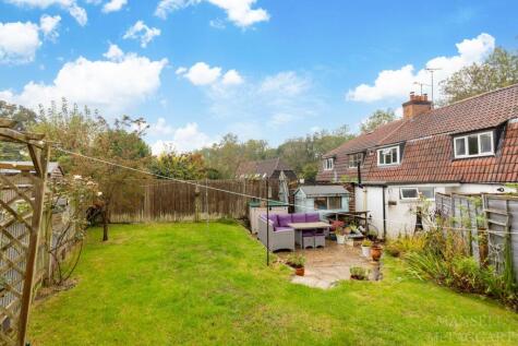 Cat Street, Upper Hartfield, TN7