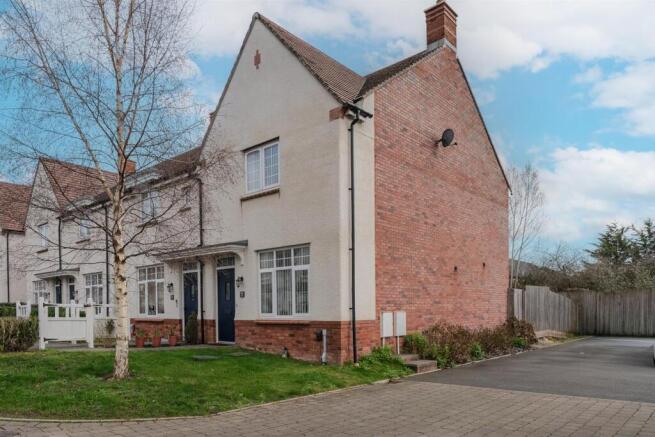 54 Loftus Avenue-5.jpg