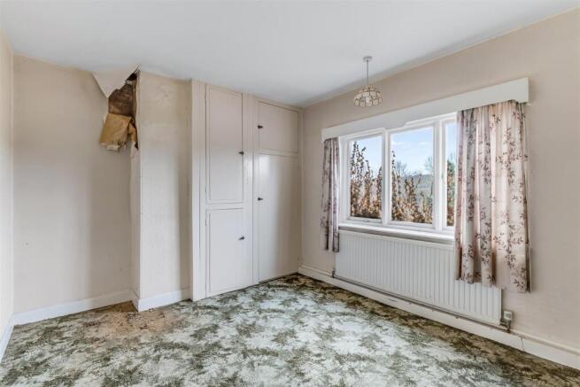 3 bed Detached for sale Image 8