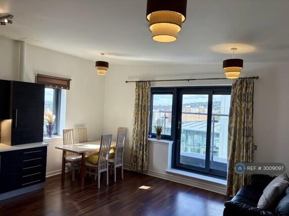 Kitchen/Lounge