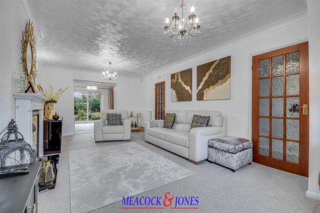 Woodland Avenue, Hutton, Brentwood photo 4
