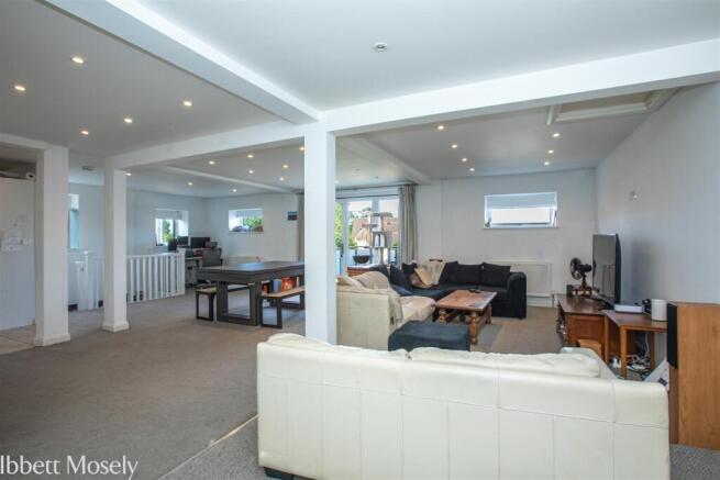 20260710-Meadow View, Hatham Green Lane-35.jpg