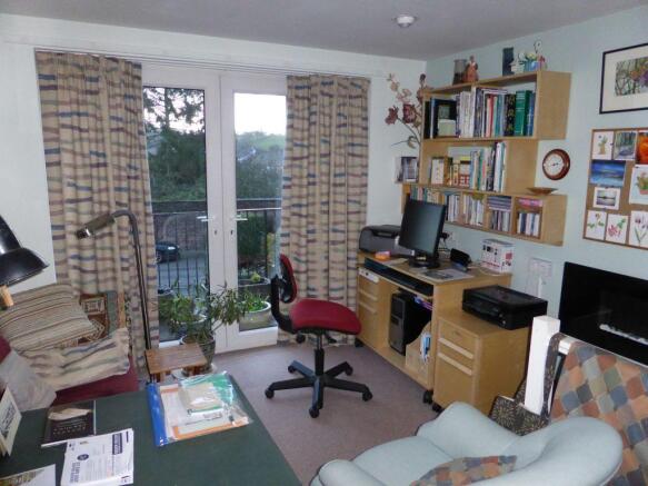 Photo 10
