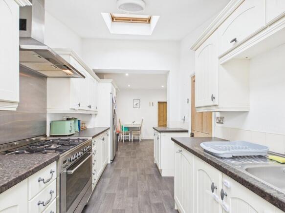 CAM03582G0-PR0146...