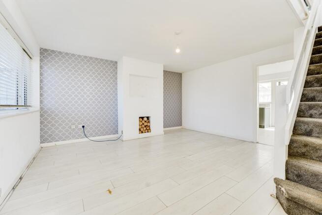 4 Douglas Court, Kettering-10.jpg