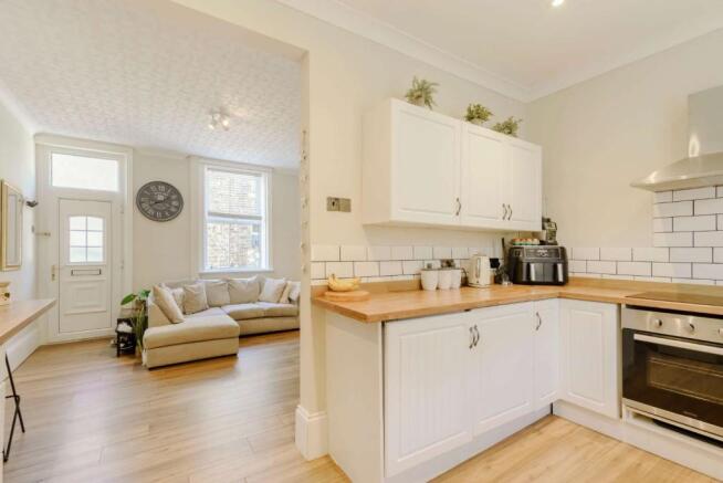 8511905-interior06-800.jpg