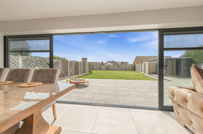 4 bed Semi-Detached for sale Image 7