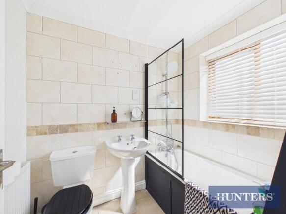 3 bed Terraced for sale Image 9