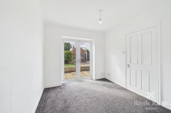 3 bed Semi-Detached to rent Image 5