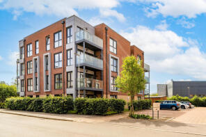 Flat 8, Cavendish Hall House, Holmesley Road, Borehamwood WD6 1AQ