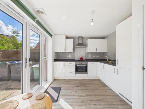 Kitchen/Dining Room