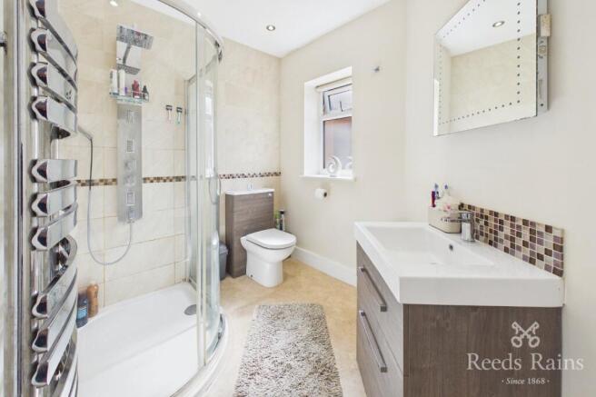 3 bed Detached for sale Image 8