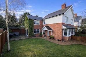 14, Spring Gardens, Ascot SL5 9DQ