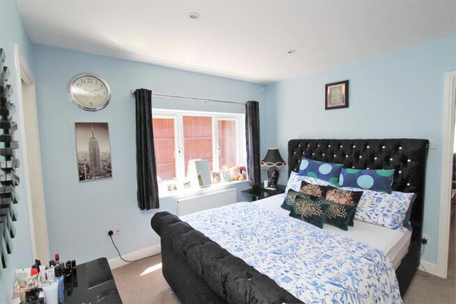 Guest Bedroom.JPG