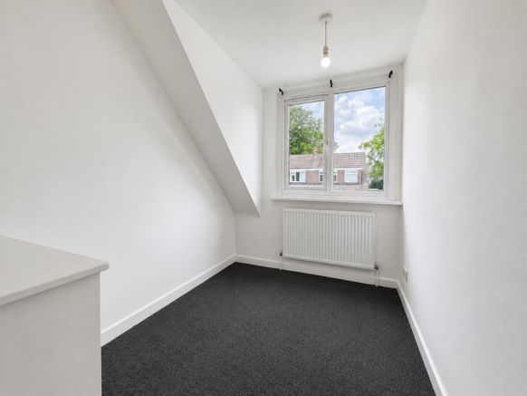 3 bed Semi-Detached for sale Image 11