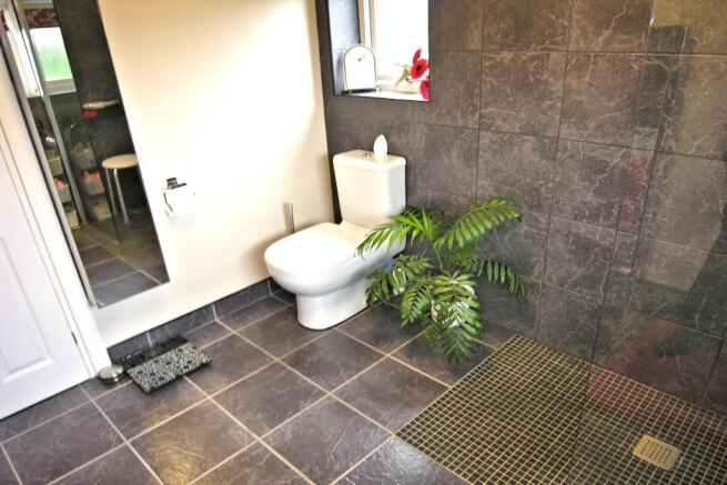WET ROOM VIEW 2