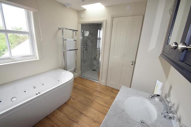 Ensuite