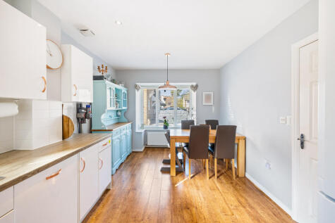 Ref: GK - Donald Gardens, Hookwood, RH6 0GS
