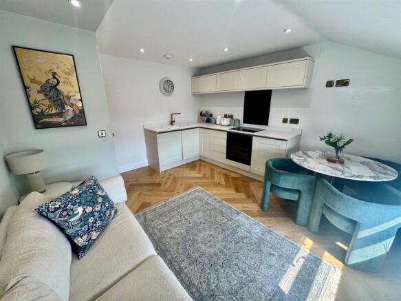 Lounge-kitchen 2.jpg