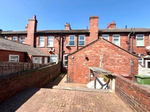 2 bed Terraced for sale Image 7