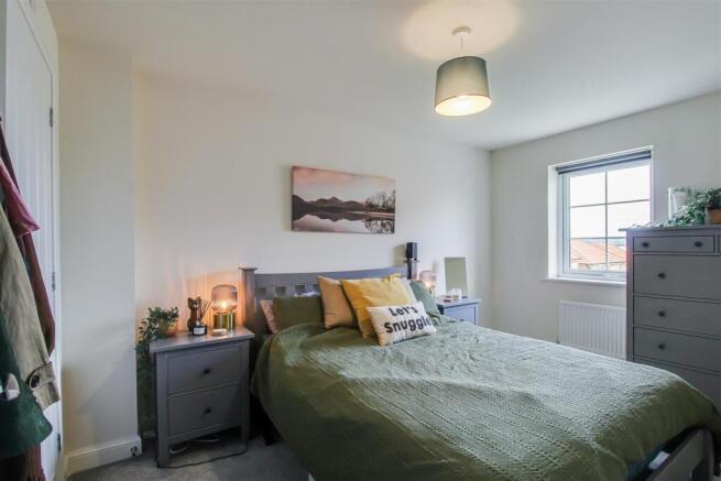 3 bed Semi-Detached for sale Image 7