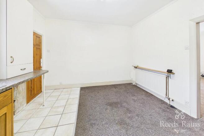 3 bed Terraced for sale Image 5