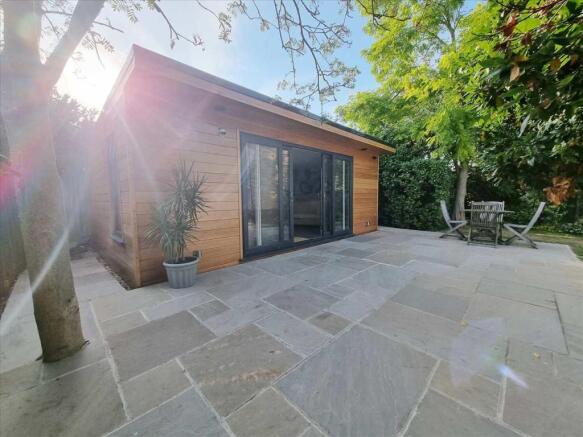 Garden Room: