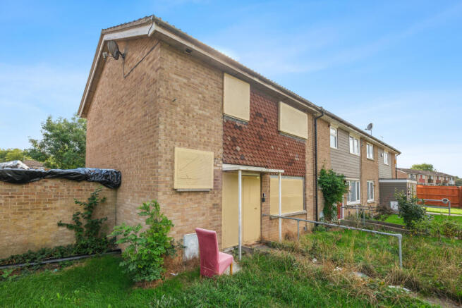 76 Ringway, Northampton, Northamptonshire NN4 8SJ
