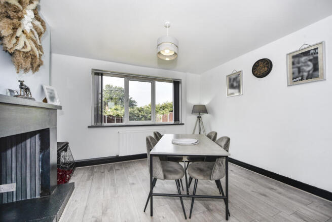3 bed Semi-Detached for sale Image 5