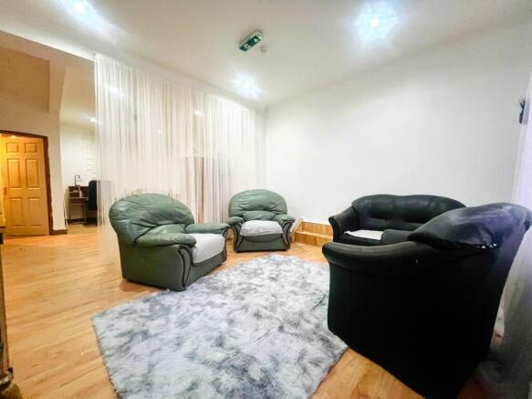 WhatsApp Image 2025-11-29 at 6.02.37 PM (1).jpeg