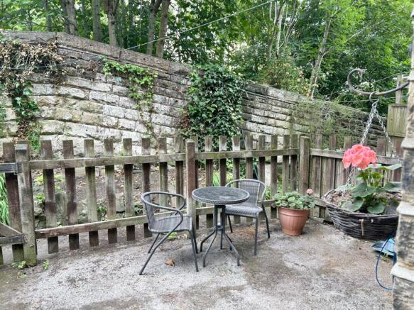 3 bed Terraced for sale Image 9