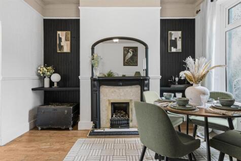 Bryn Terrace, Pontnewynydd, Pontypool