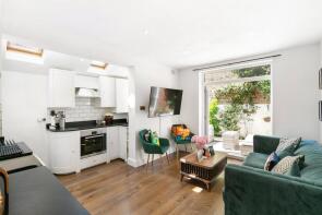 Flat Ground Floor, 122, Bronsart Road, London SW6 6AB