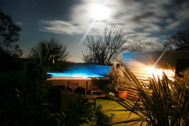 Hot Tub.jpg
