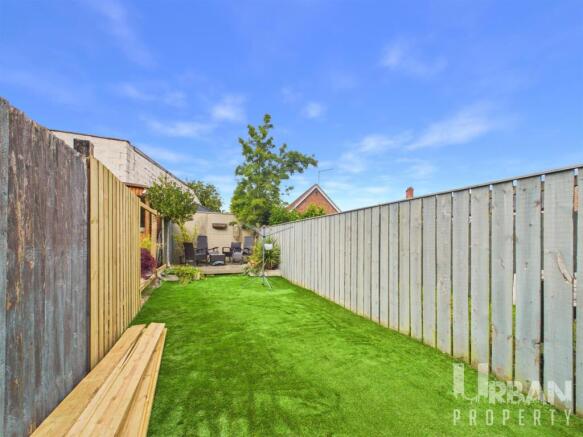 2 bed House for sale Image 9